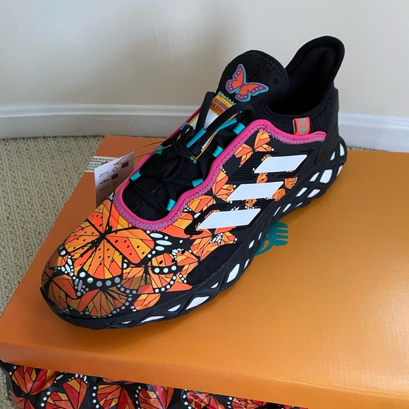 Adidas Día De Los Muertos shoes, brand new still in box - Picture 3 of 4